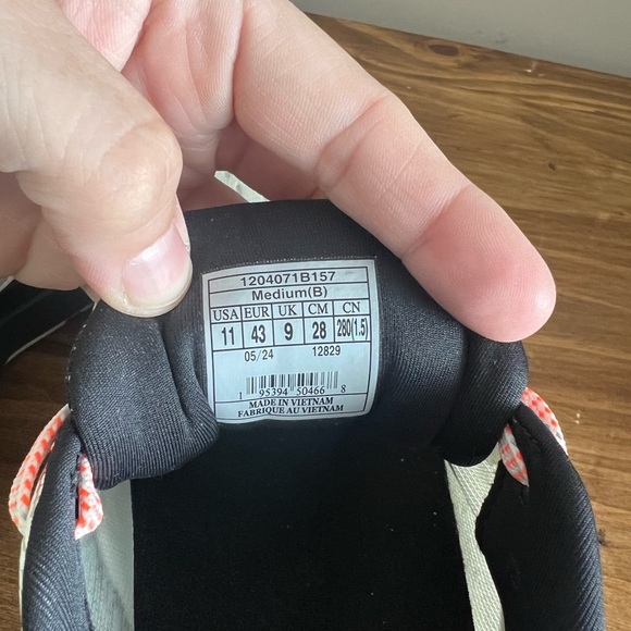 Brooks women’s shoes - Picture 9 of 9